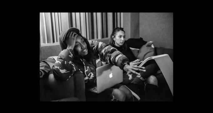 Apple dnes sdílel novou reklamu o tvorbě hudby na Macu