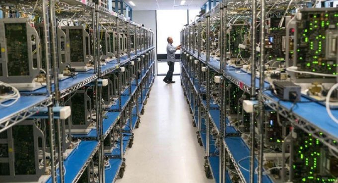 Apple provádí testy na čipech Secure Enclave pro bezpečnost jejich používání