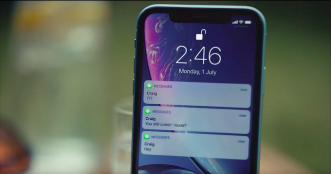 Apple zveřejnil novou reklamu, která představuje pohodlné odemykání zařízení pomocí Face ID