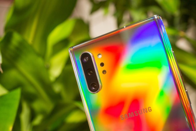 Samsung smazal reklamy, ve kterých se smál Applu za chybějící jack konektor