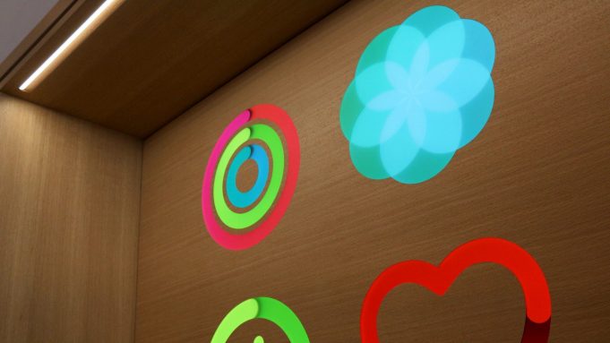 Jeden z prvních členů zdravotního týmu, Dr. Andrew Trister, opouští Apple