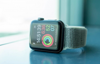 Apple zlevnil Apple Watch Series 3