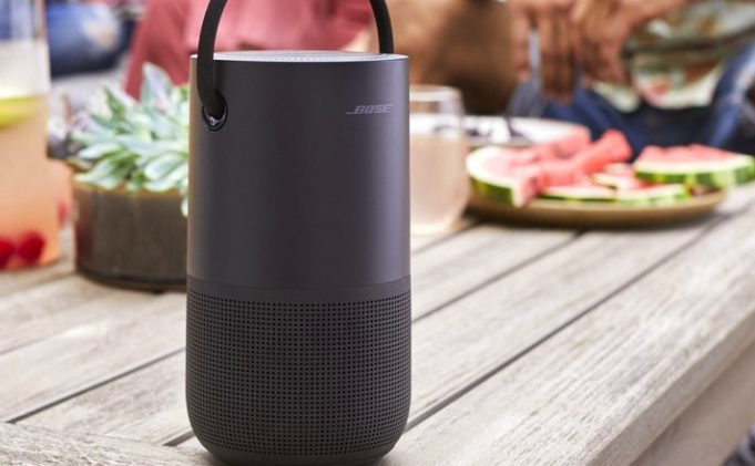 Společnost Bose vydala nový přenosný reproduktor s podporou AirPlay 2