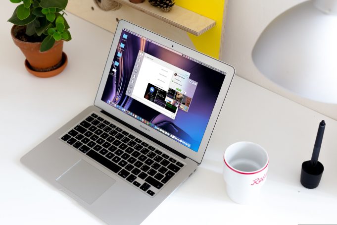 Návod – Jak nastavit odeslání potvrzení o přečtení zpráv na Macu