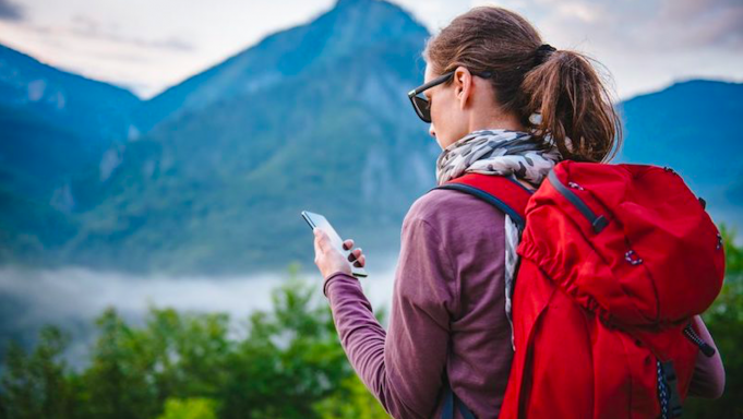 Apple odložil práci na technologii, která by umožňovala uživatelům komunikovat v oblastech bez signálu