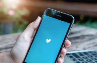 Twitter dočasně deaktivoval možnost zasílání tweetů prostřednictvím SMS
