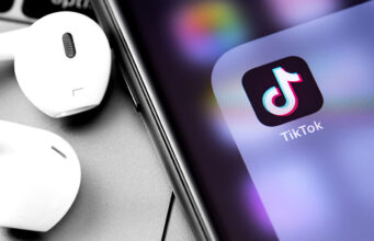 Od zítřejšího dne nebude aplikace WeChat a TikTok k dispozici ke stažení v USA