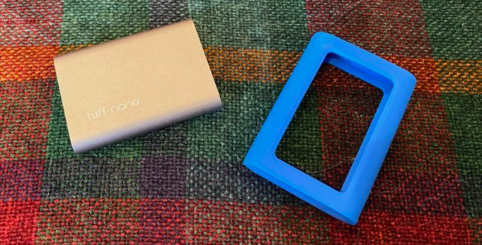 CalDigit vydal nový externí pevný disk Tuff nano pro použití s MacBookem Pro