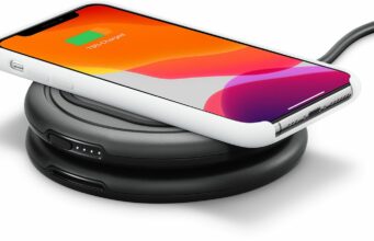 Apple začal prodávat nové bezdrátové nabíječky, powerbanky a další produkty