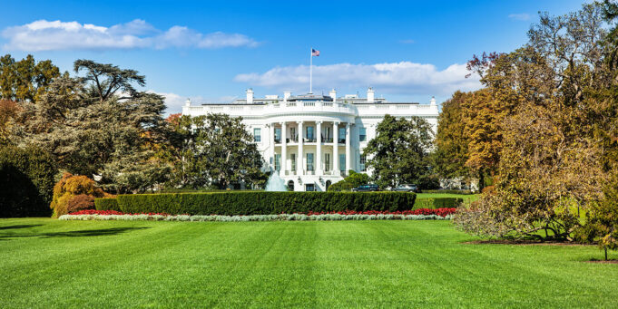 Podepsaná obchodní dohoda mezi USA a Čínou může ukončit hrozbu tarifů pro iPhone