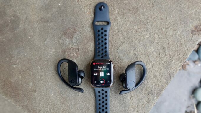 Společnost Apple nemá v plánu ukončit značku Beats