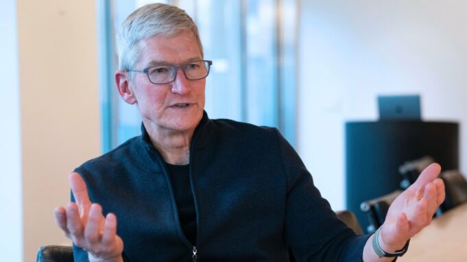 Tim Cook se zúčastnil rozhovoru pro Toronto Star zaměřeného na ochranu osobních údajů