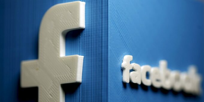 Facebook nesmí upozorňovat uživatele na 30% provizi Apple z nákupů v aplikaci