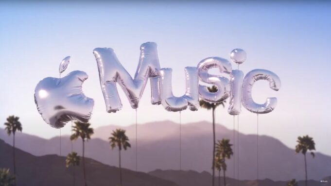 Apple sdílel na svém YouTube kanálu novou reklamu na Apple Music