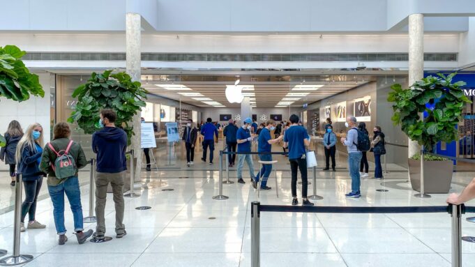Apple Oakridge ve Vancouveru v Britské Kolumbii se uzavře 26. září