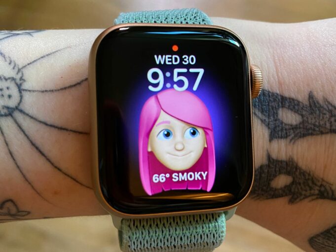 Návod – Jak nastavit ciferník Memoji a Animoji na Apple Watch