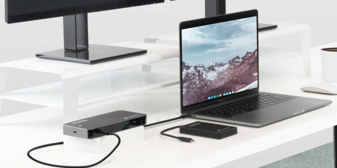 Společnost Plugable představila novou dokovací stanici Thunderbolt 3 pro Mac
