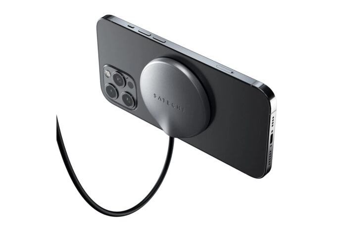 Satechi přichází na trh s novou bezdrátovou nabíječkou pro iPhone