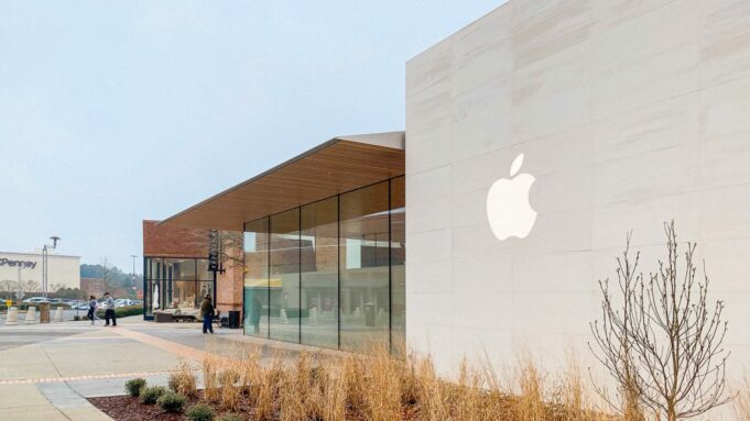 Podívejte se na fotografie z otevření Apple Southpoint v Durhamu