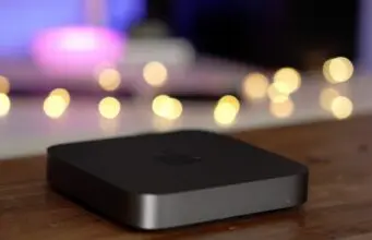 Apple řeší problém s objevováním růžových pixelů na monitorech připojených k Macu Mini s čipem M1