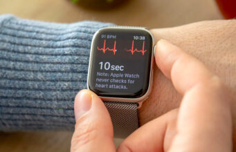 Návod – Jak používat aplikaci EKG na Apple Watch