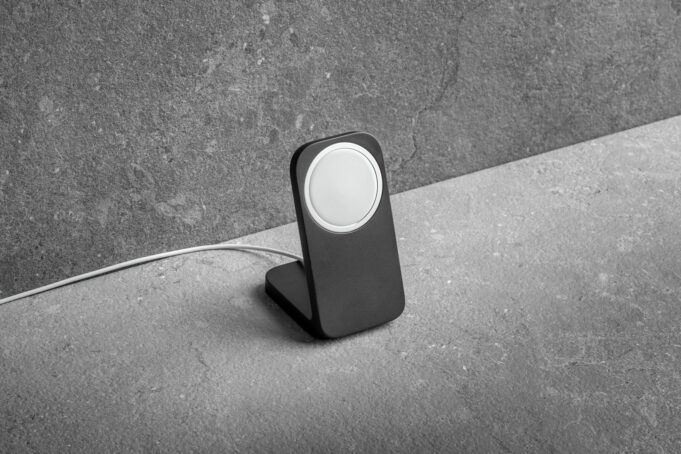 Nomad dnes představil nový nabíjecí stojánek MagSafe Mount Stand