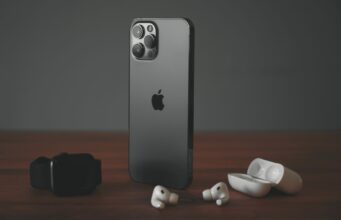 Návod – Jak deaktivovat automatické přepínání AirPods mezi zařízeními