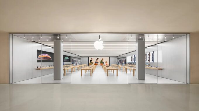 Zaměstnanci Apple Store si stěžují na pracovní podmínky v době pandemie COVID-19