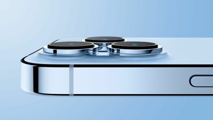 Apple spustil nové produktové stránky pro iPhone 13 a iPhone 13 Pro