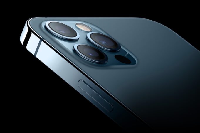 Apple začal prodávat repasovaný iPhone 12 a iPhone 12 Pro