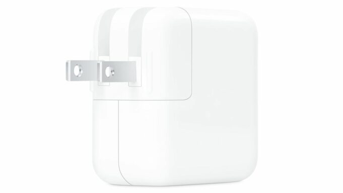 Apple může v blízké budoucnosti představit nový dvouportový 35W USB-C adaptér