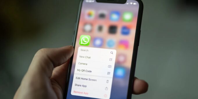 Uživatelé aplikace WhatsApp se nyní mohou účastnit skupinových hlasových hovorů s až 32 účastníky