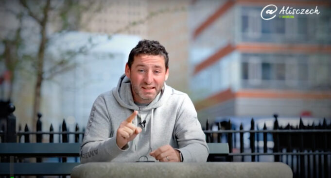 Jan Březina – Vyplatí se nákup Apple techniky v USA?