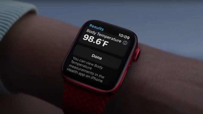 Apple Watch Series 8 by mohly obsahovat snímač pro měření tělesné teploty