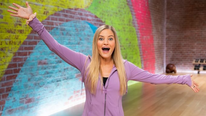 Podívejte se do zákulisí studia, kde se vytváří obsah služby Apple Fitness+