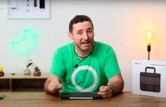 Jan Březina – Pitaka FlipBook Case: Chcete iPad s ušima?