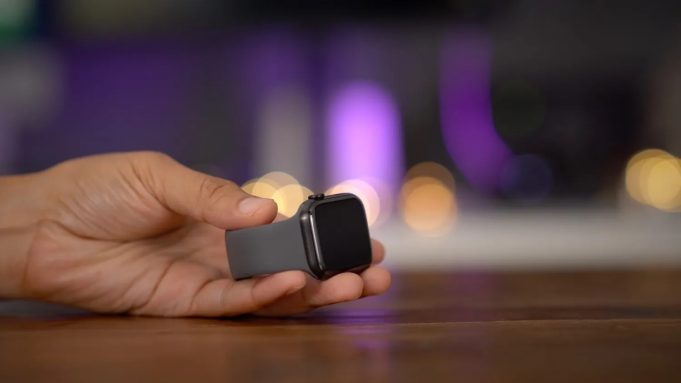 Návod – Jak zrušit spárování Apple Watch s iPhonem