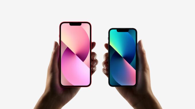 Apple ukončuje prodej iPhone 13 mini, stále prodává iPhone 13 a iPhone 14