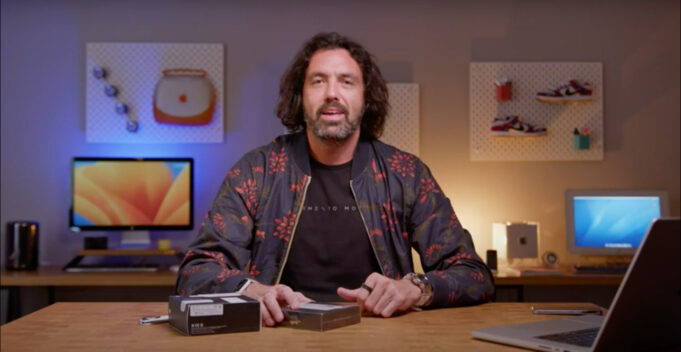 Petr Mára – Rozbalil jsem 16 let neotevřený iPod. A neměl jsem to dělat…