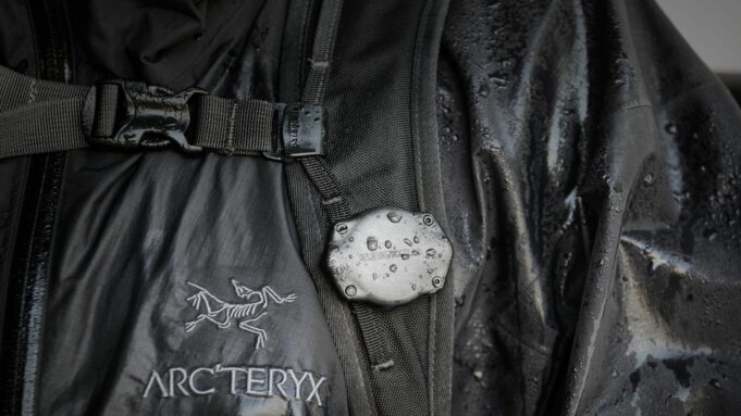 Společnost Elevation Lab představila nové pouzdro TagVault Strap pro AirTag