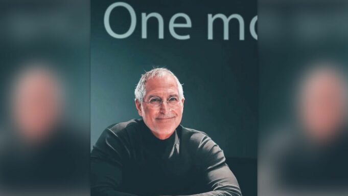 Tvůrce pomocí umělé inteligence představuje, jak by vypadal Steve Jobs, kdyby dnes ještě žil