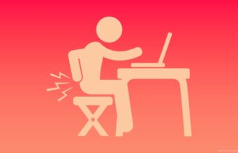 4 jednoduché kroky, jak správně sedět u počítače, abyste se vyhnuli bolestem zad a únavě