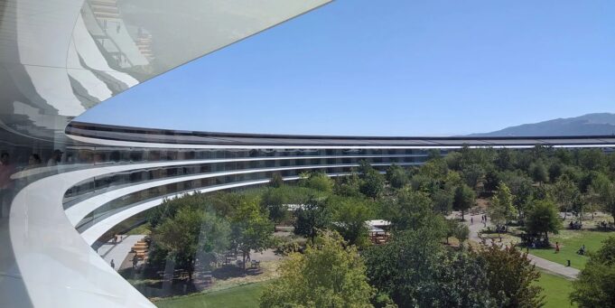 Cook v novém rozhovoru řekl, že propuštění zaměstnanců považuje za poslední možnost