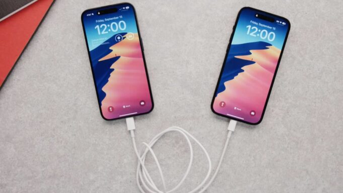 Jak funguje nabíjení iPhonu pomocí iPhonu s portem USB-C?
