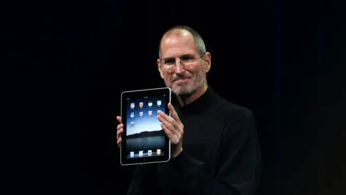 Historie – Steve Jobs před 16 lety představil původní iPad