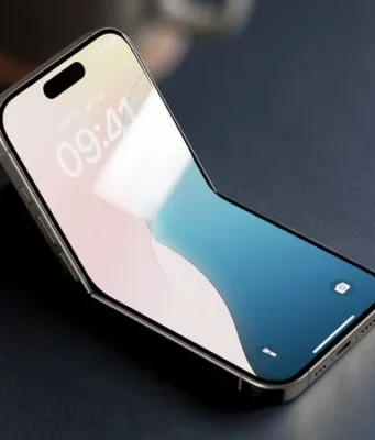 Apple testuje skládací iPhone ve tvaru véčka