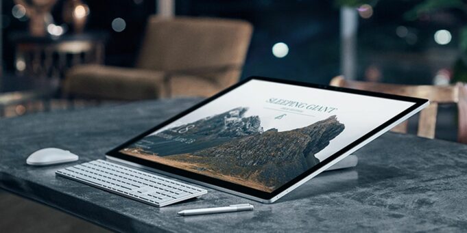 Společnost Microsoft ukončila prodej jediného přímého konkurenta pro iMac