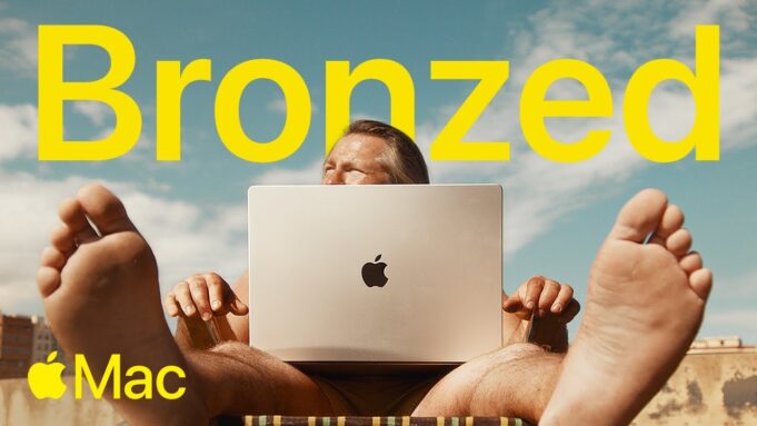 Apple vydal nové reklamy, které upozorňují na dvě klíčové výhody nejnovějších modelů MacBooku Pro