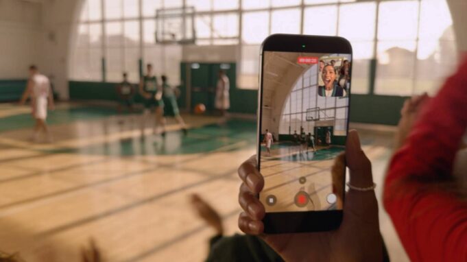 Řada iPhone 17 přináší Duální záznam videa – natáčení z přední i zadní kamery zároveň