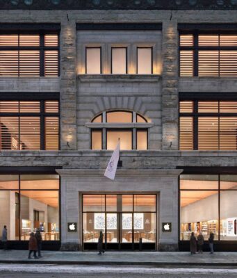 Apple otevřel novou prodejnu Sainte-Catherine v Montréalu. Je více než dvakrát větší než původní